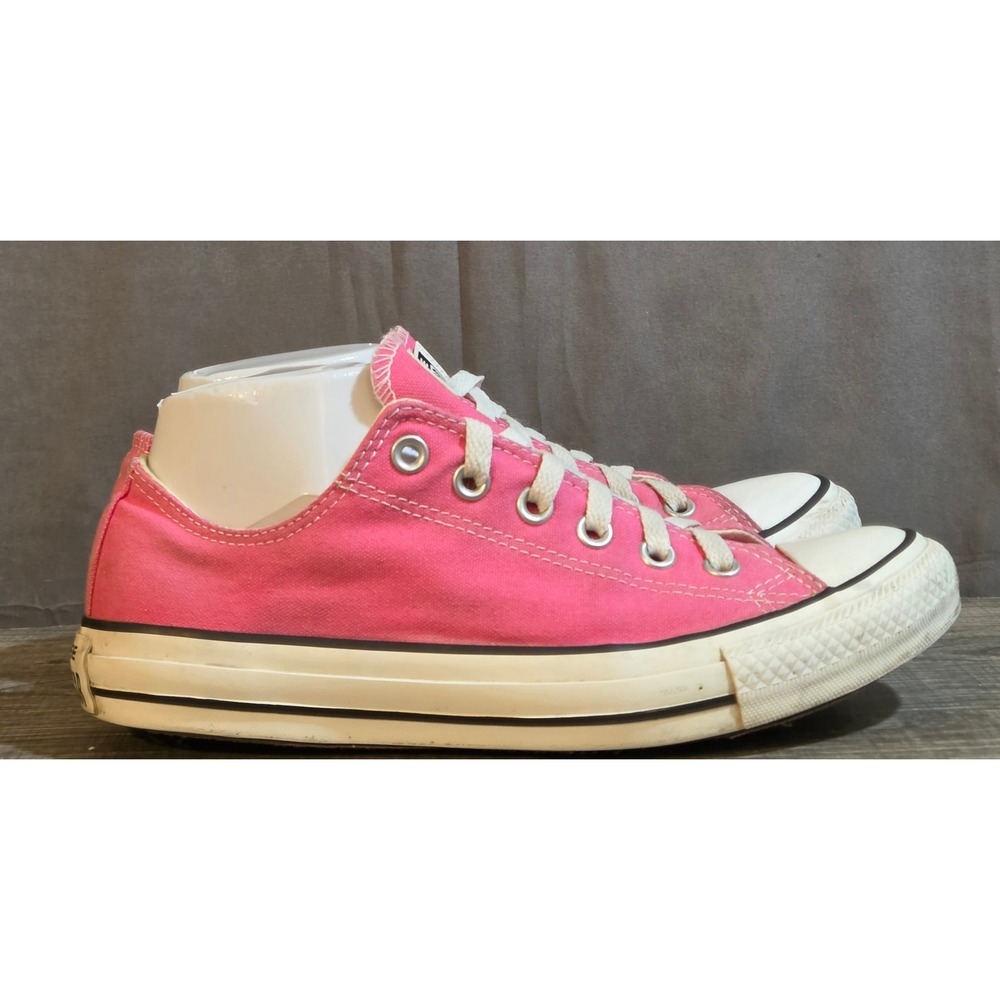 Converse Chuck Taylor All Star Low Top Sneakers Women's 9 Men's 7 Pink